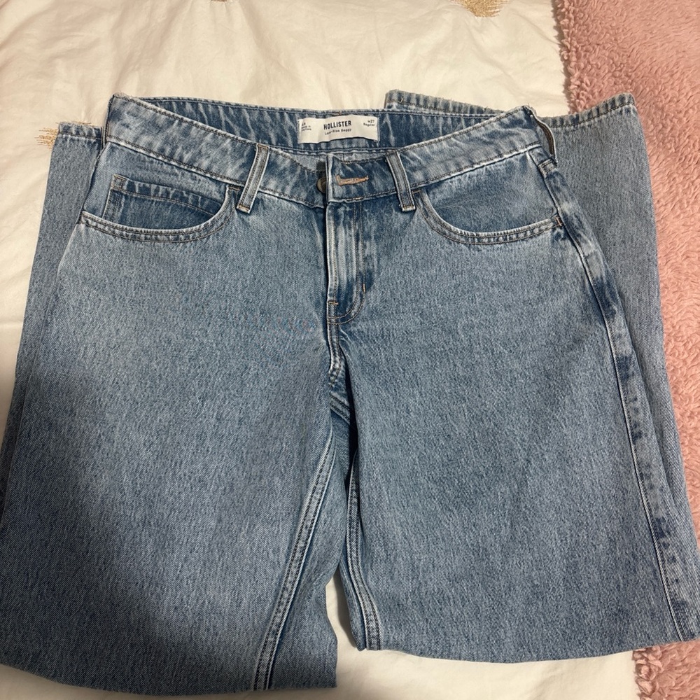 Hollister women’s jeans